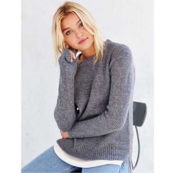 UNIF Sweaters - UNIF x Urban Outfitters gray and white layer ribbed crewneck sweater S